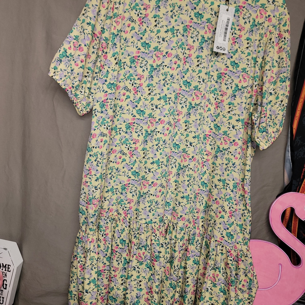 Boohoo Multicolor Floral Dress Size 18